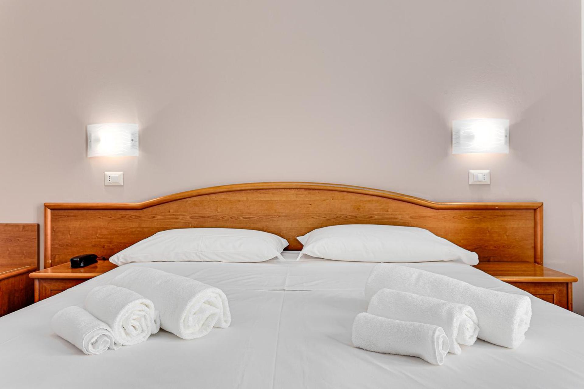 Hotel Schiller Червия Экстерьер фото