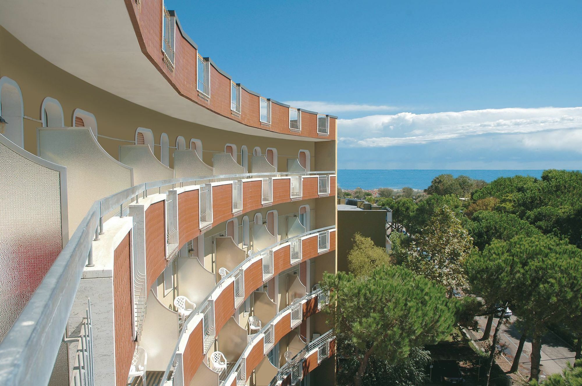 Hotel Schiller Червия Экстерьер фото
